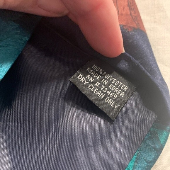 Looney Tunes Golf Necktie - Picture 4 of 6